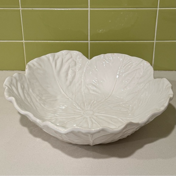 Bordallo Pinheiro Other - Bordallo Pinheiro Embossed White Cabbage 11.25” Serving Bowl